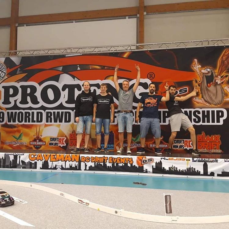 VilniusSliders komanda Proteng pasaulio RC drifto čempionate Nyderlanduose